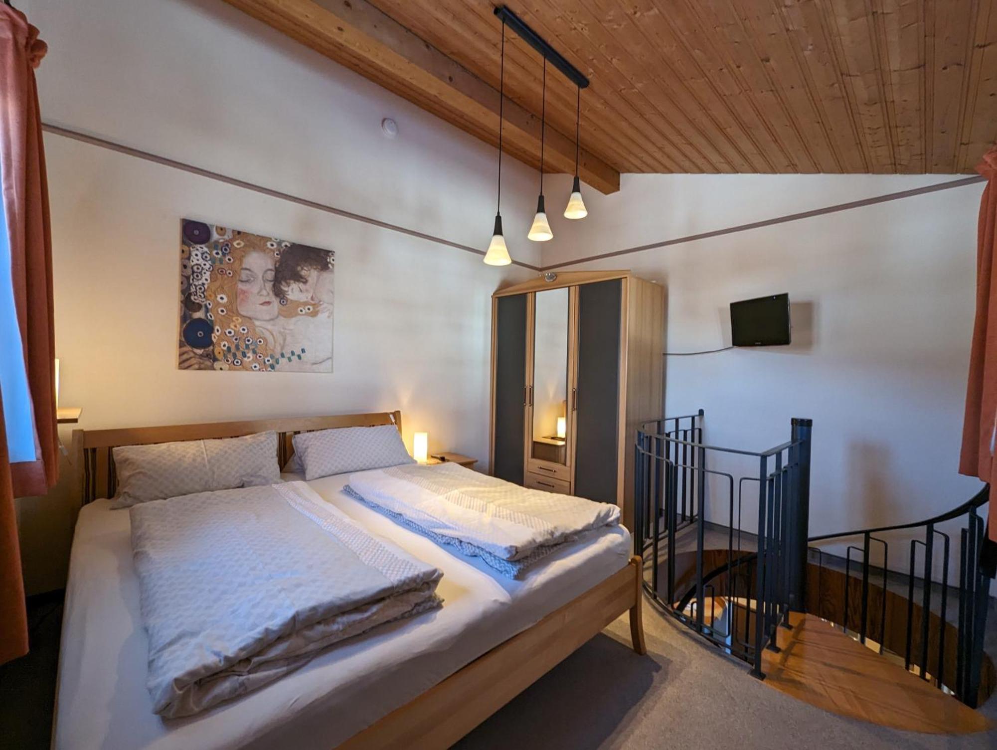 Ferienwohnung Roesslstube ルーポルディング エクステリア 写真